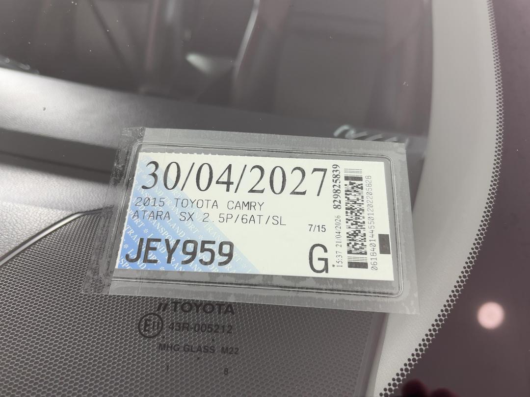 Photo '24' of Toyota Camry