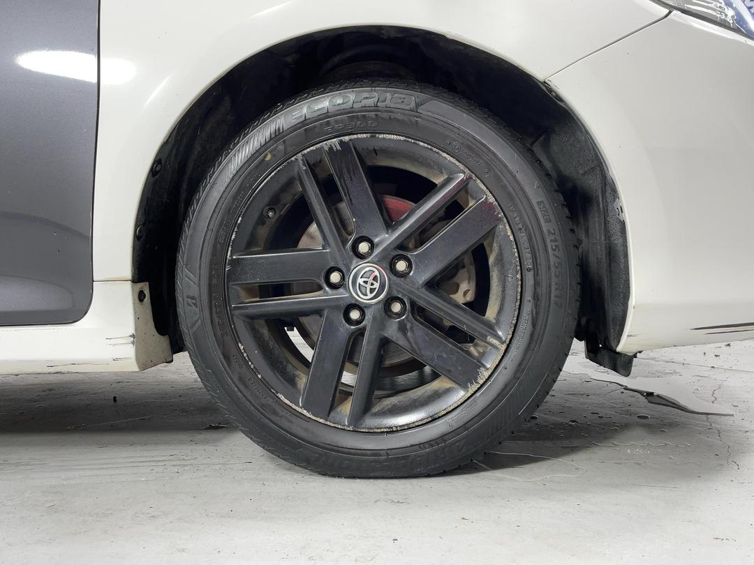 Photo '9' of Toyota Camry