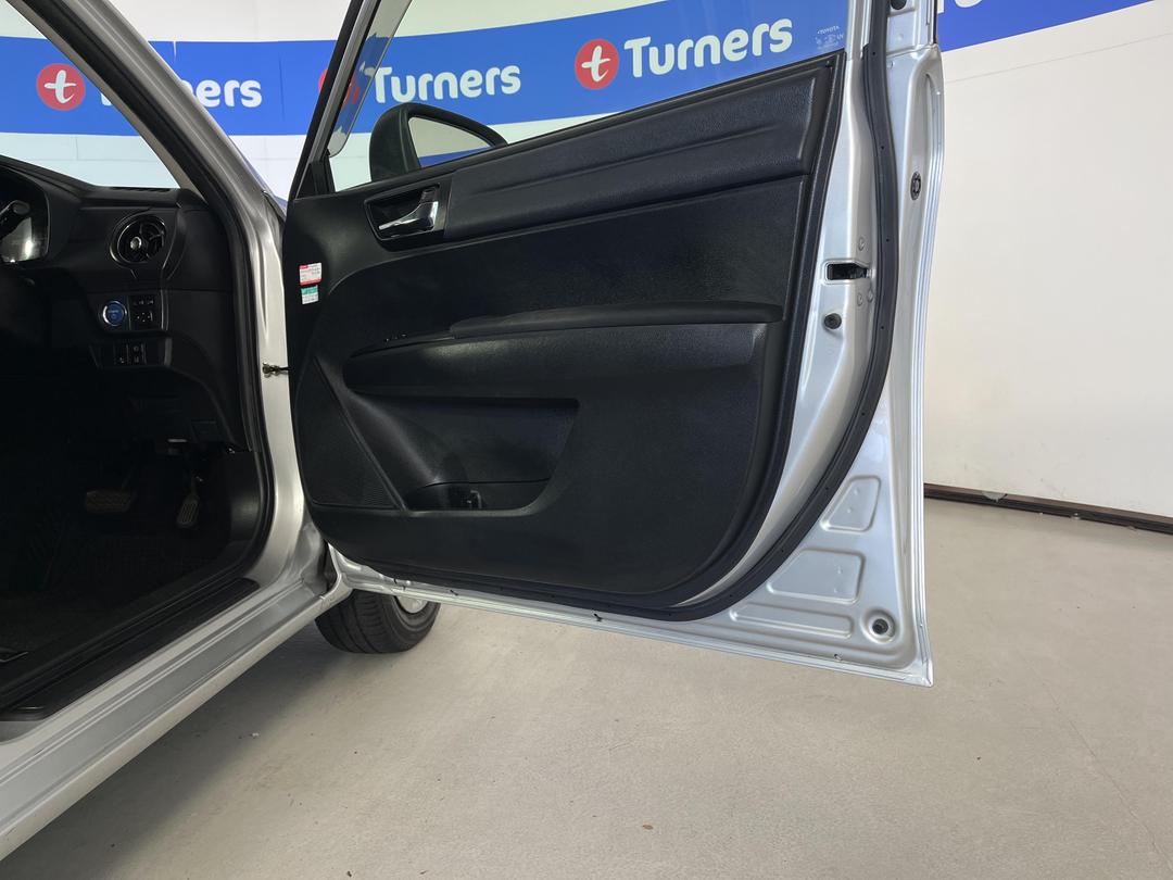 Photo '15' of Toyota Corolla