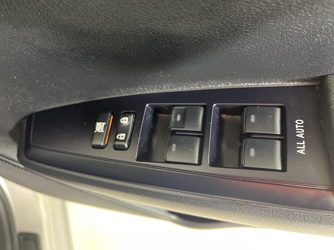 Photo '23' of Toyota Corolla