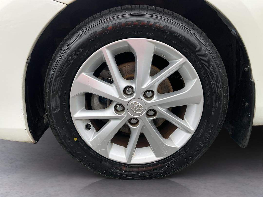 Photo '10' of Toyota Corolla