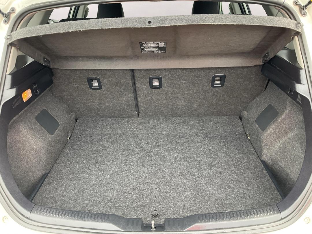 Photo '14' of Toyota Corolla