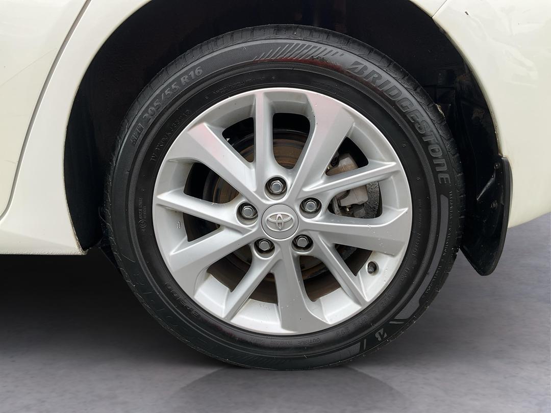 Photo '11' of Toyota Corolla