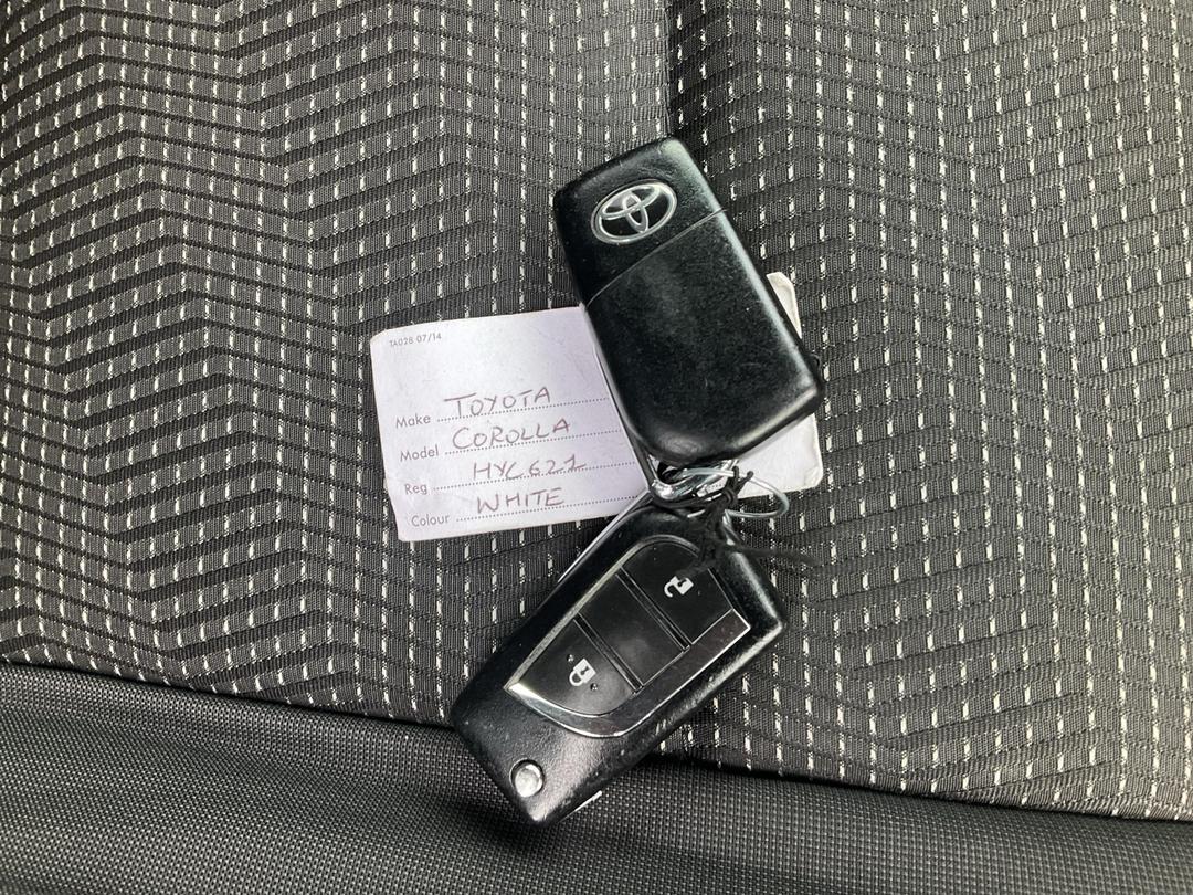 Photo '22' of Toyota Corolla