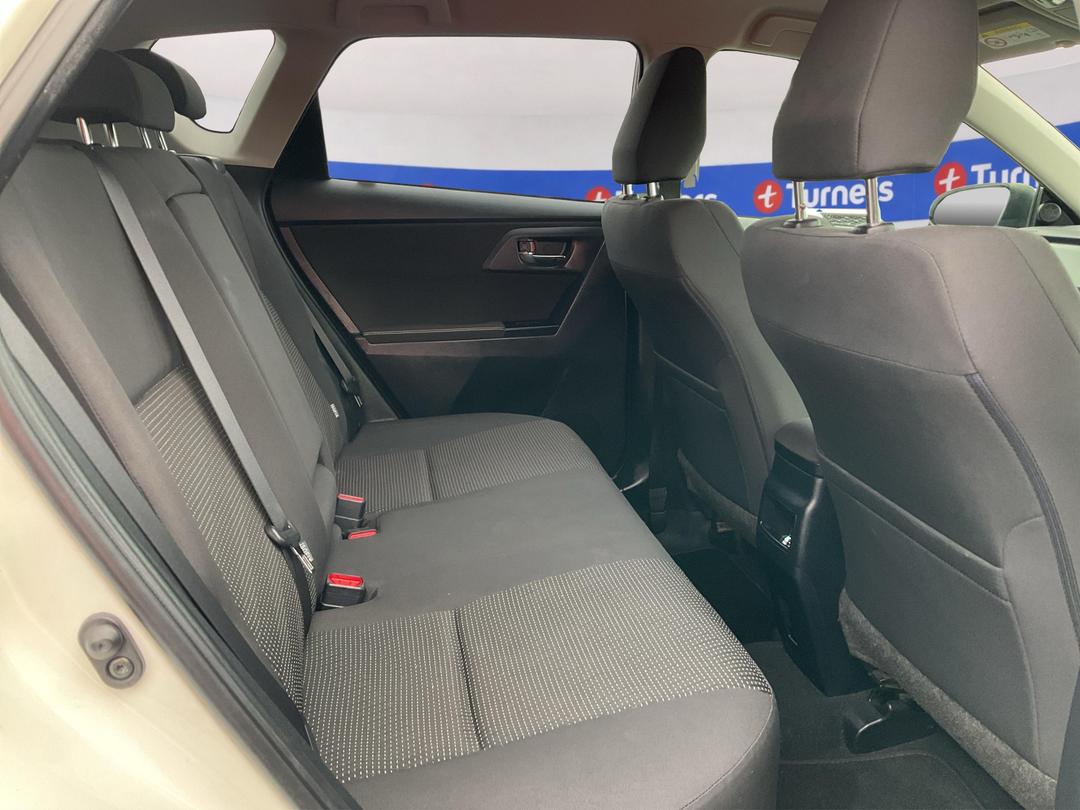 Photo '20' of Toyota Corolla