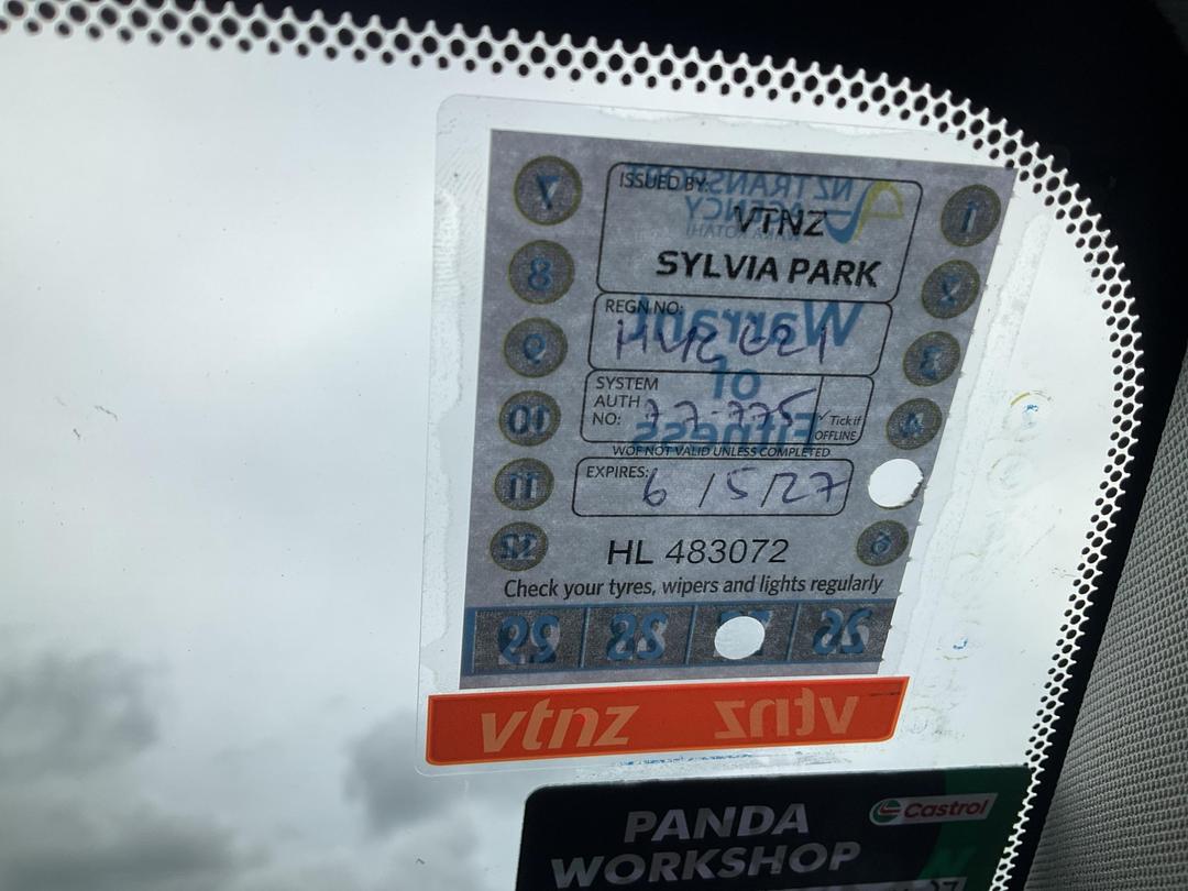 Photo '23' of Toyota Corolla