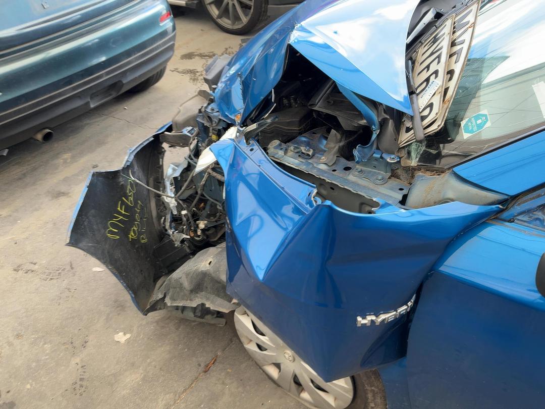 Photo '25' of Toyota Corolla Fielder Hybrid