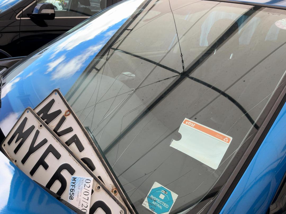 Photo '26' of Toyota Corolla Fielder Hybrid