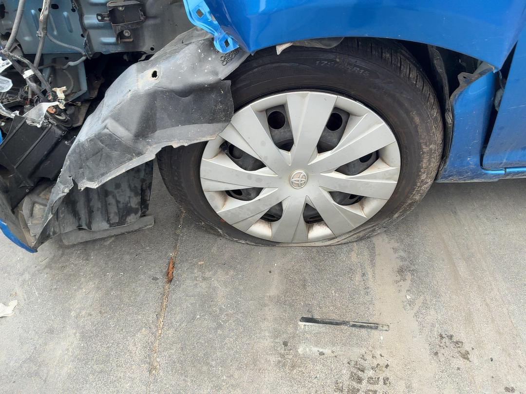 Photo '40' of Toyota Corolla Fielder Hybrid