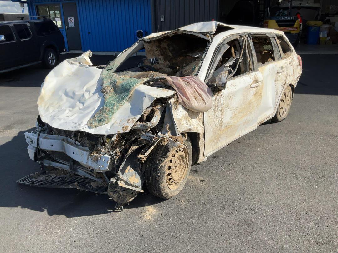 Photo '3' of Toyota Corolla Fielder