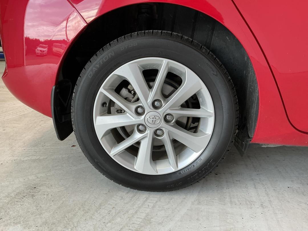 Photo '12' of Toyota Corolla