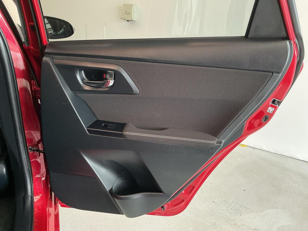 Photo '19' of Toyota Corolla