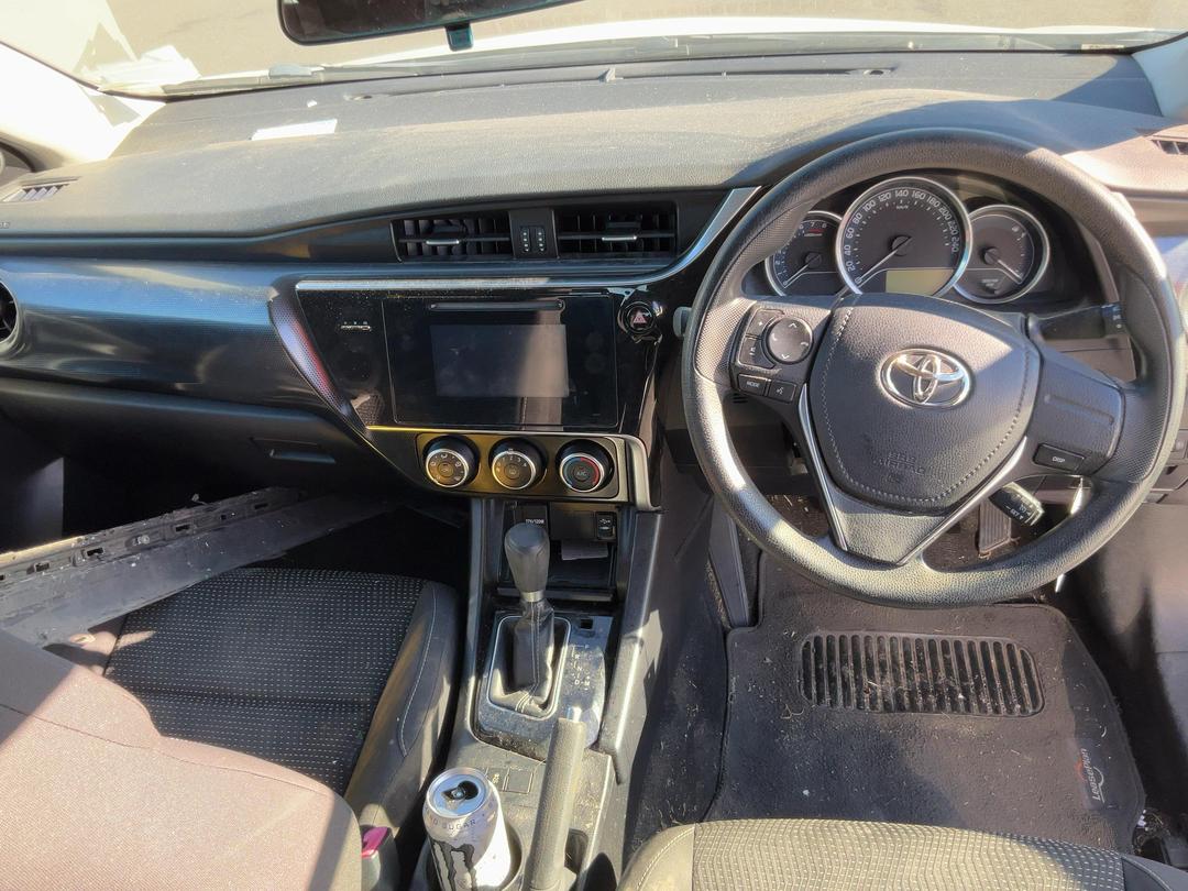 Photo '15' of Toyota Corolla GX Photo '15' of Toyota Corolla GX