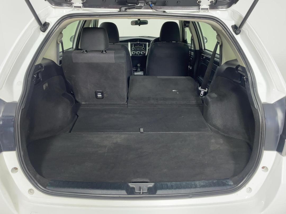 Photo '14' of Toyota Corolla