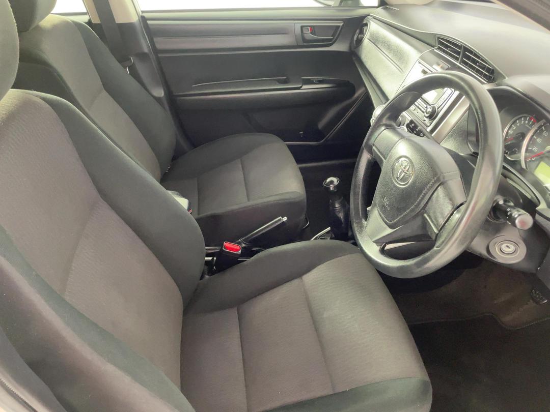 Photo '16' of Toyota Corolla