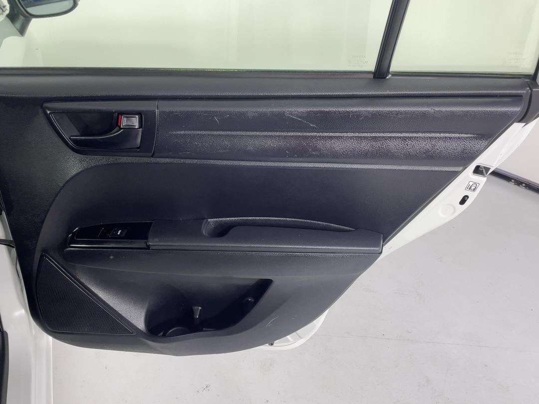 Photo '19' of Toyota Corolla