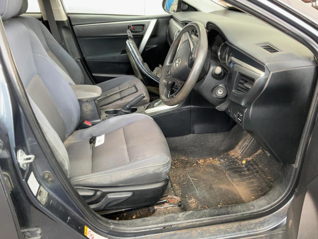 Photo '18' of Toyota Corolla GX Photo '18' of Toyota Corolla GX