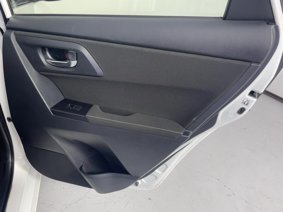 Photo '19' of Toyota Corolla