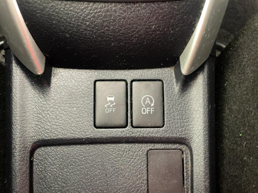 Photo '24' of Toyota Corolla