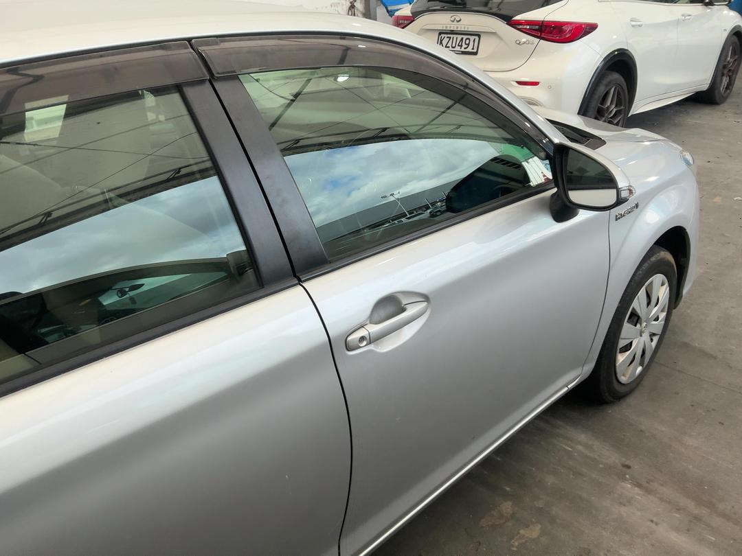 Photo '17' of Toyota Corolla Axio Photo '17' of Toyota Corolla Axio