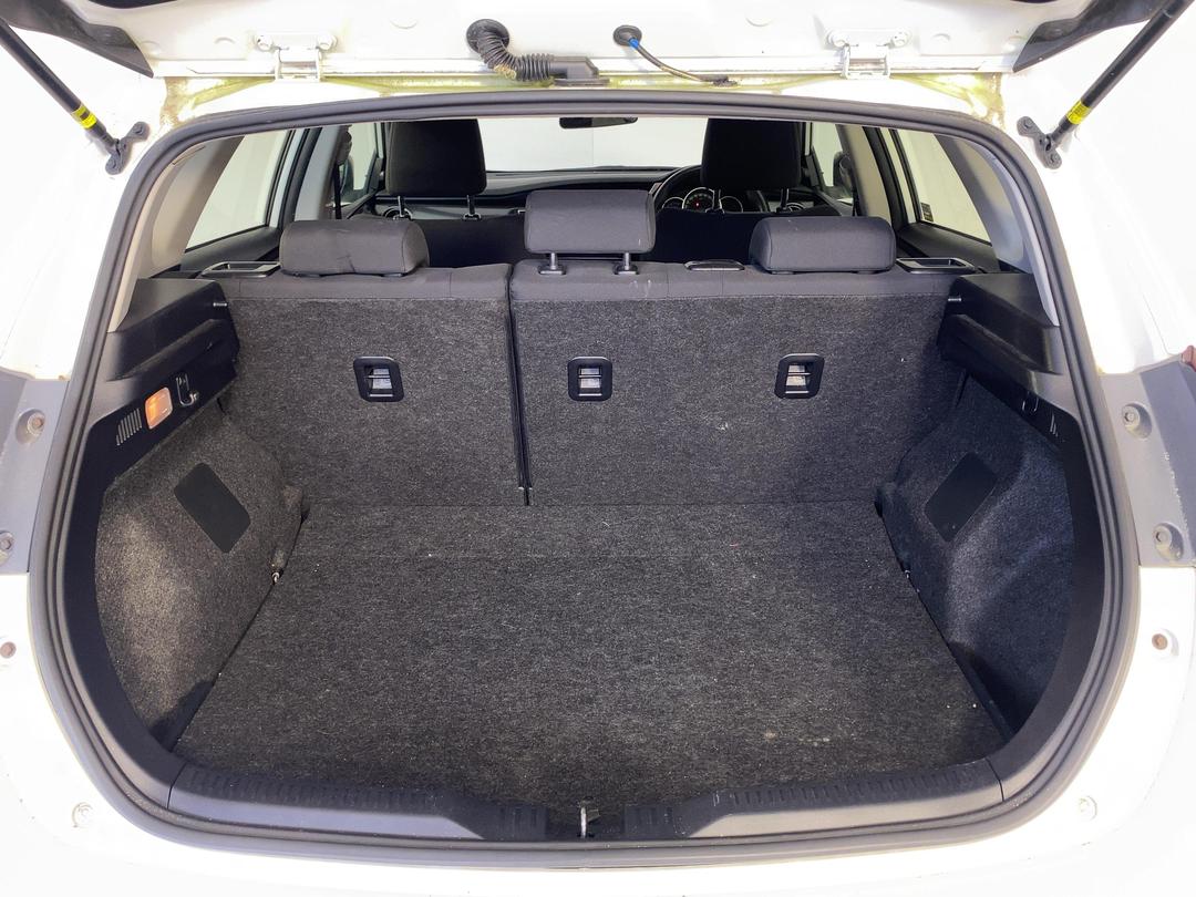 Photo '14' of Toyota Corolla