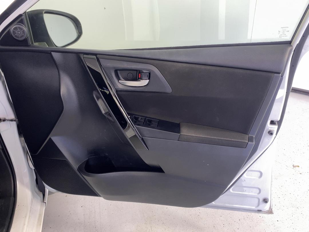 Photo '15' of Toyota Corolla