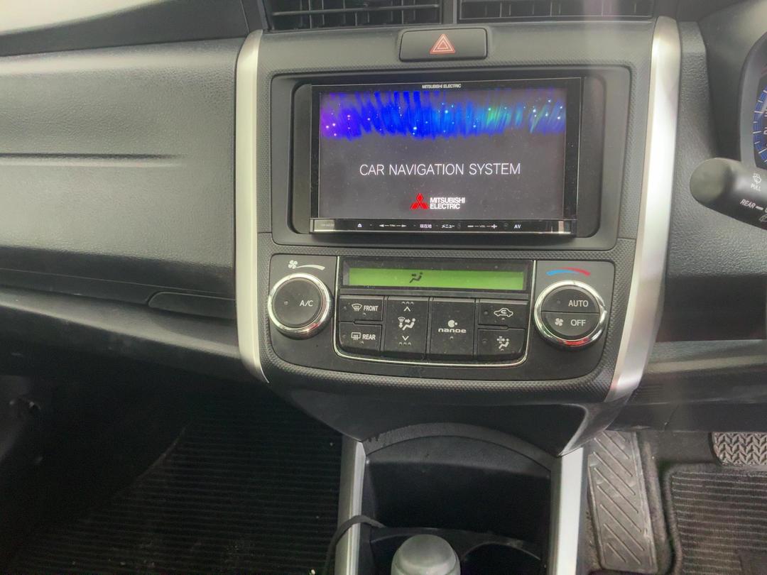 Photo '18' of Toyota Corolla Fielder Photo '18' of Toyota Corolla Fielder