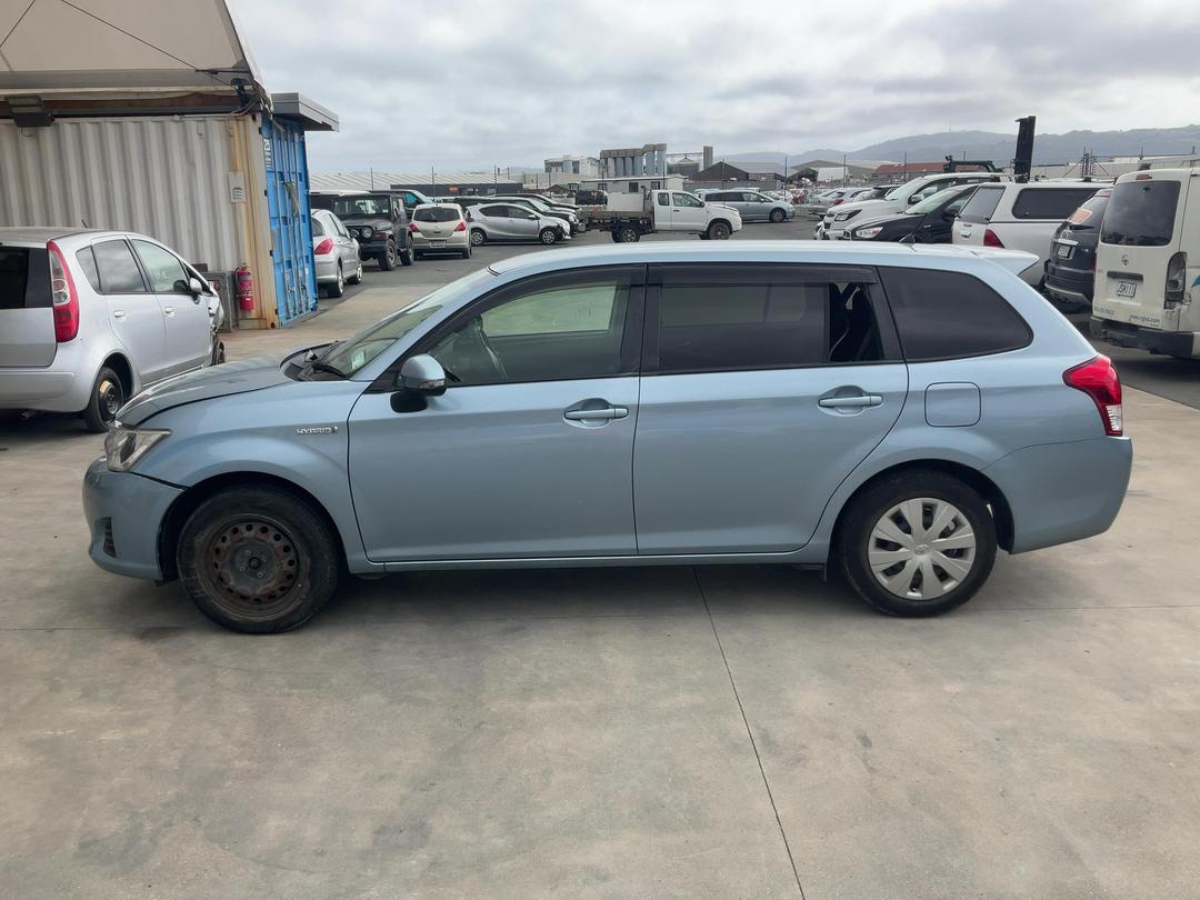 Photo '5' of Toyota Corolla Fielder Photo '5' of Toyota Corolla Fielder