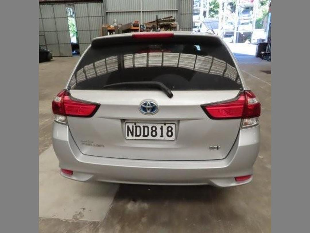 Photo '3' of Toyota Corolla Fielder Photo '3' of Toyota Corolla Fielder