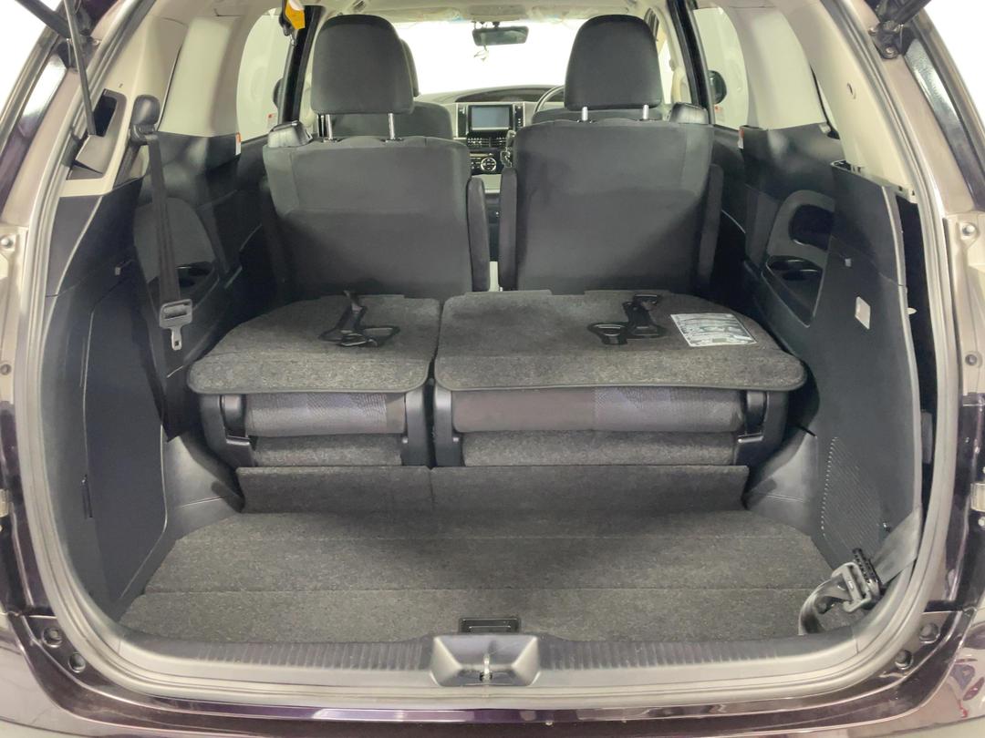 Photo '14' of Toyota Estima