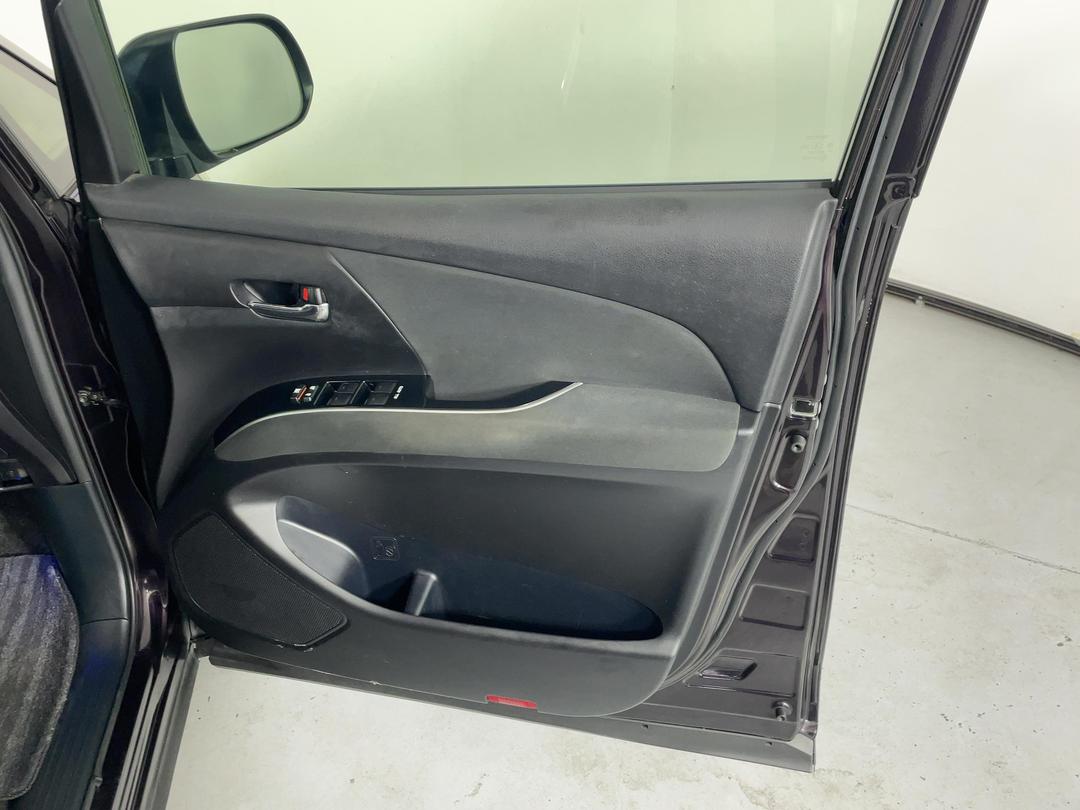 Photo '15' of Toyota Estima