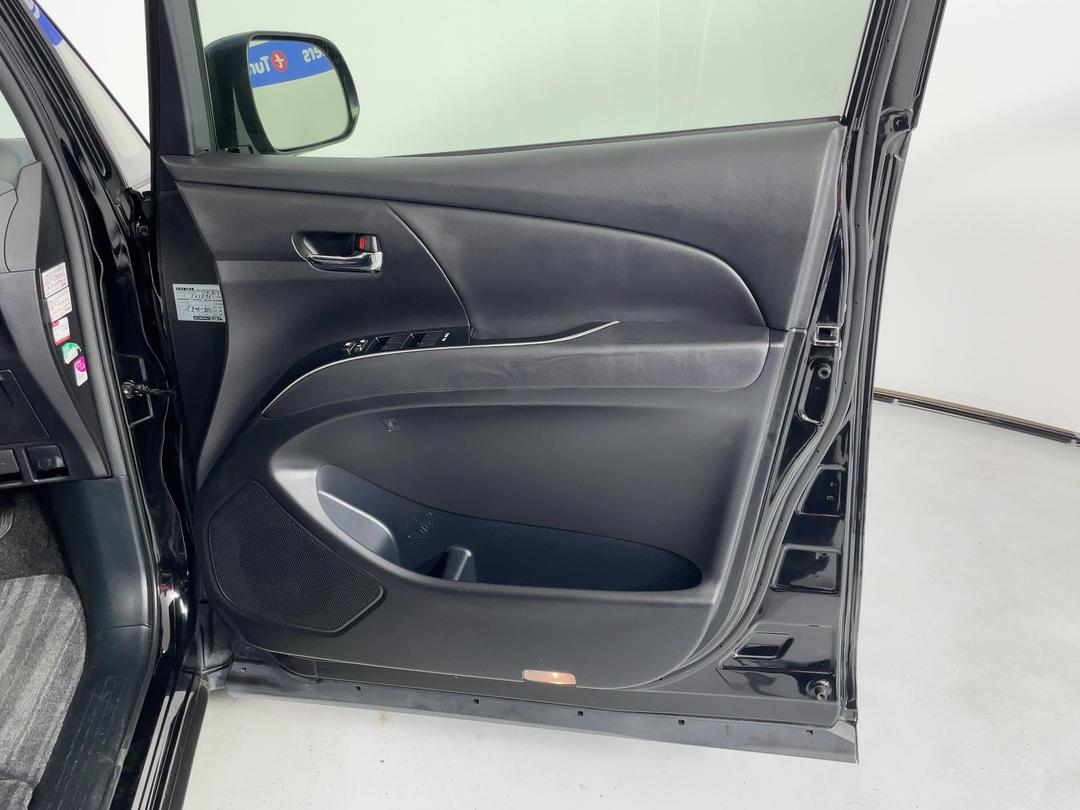 Photo '15' of Toyota Estima