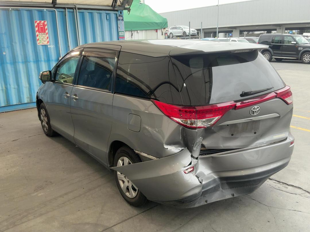 Photo '6' of Toyota Estima Photo '6' of Toyota Estima
