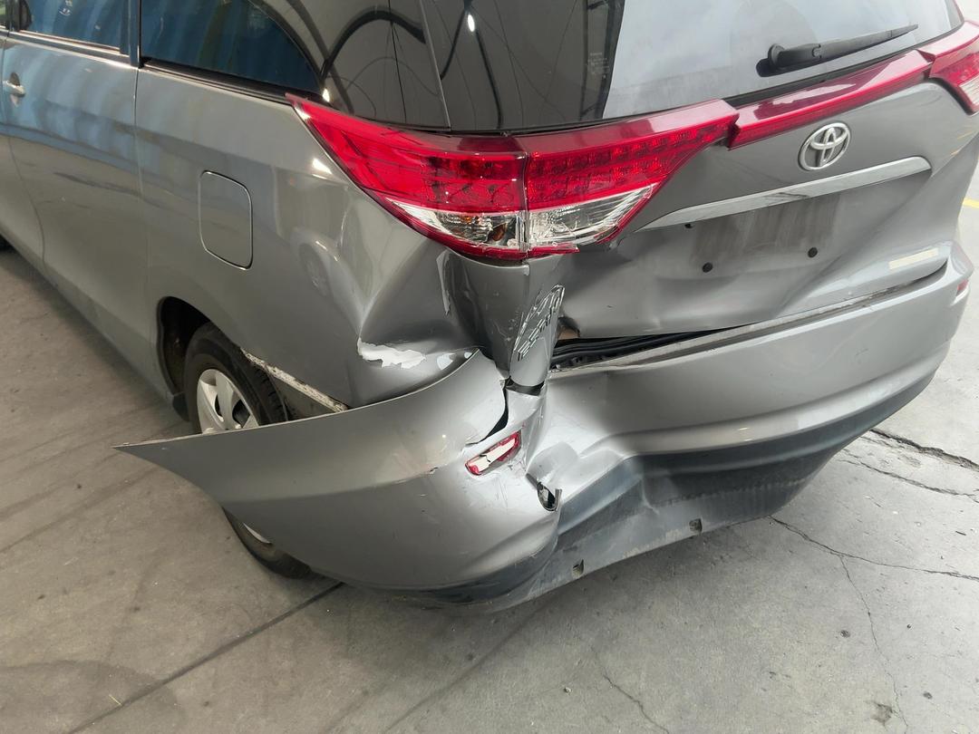 Photo '7' of Toyota Estima Photo '7' of Toyota Estima