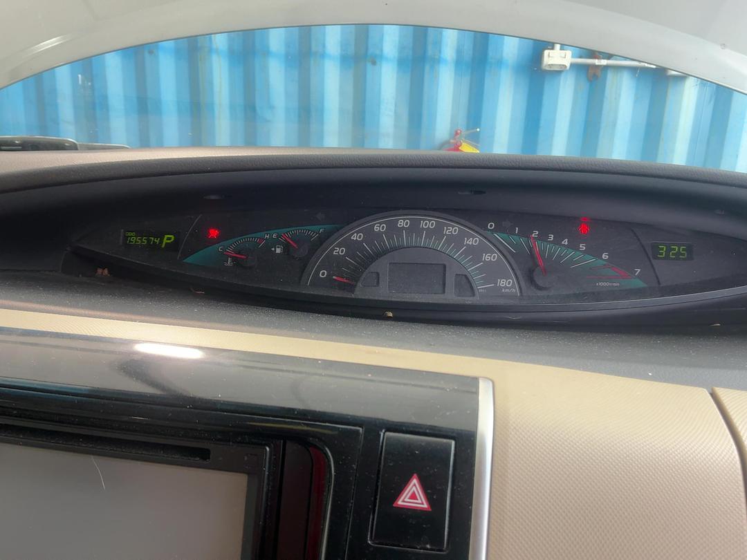 Photo '14' of Toyota Estima Photo '14' of Toyota Estima