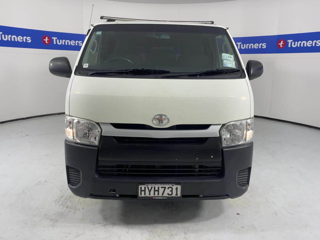 Photo '2' of Toyota Hiace