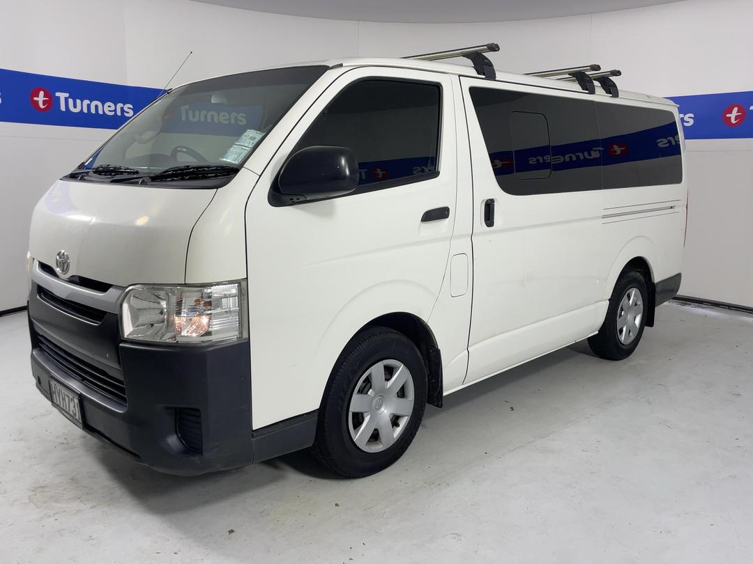 Photo '4' of Toyota Hiace