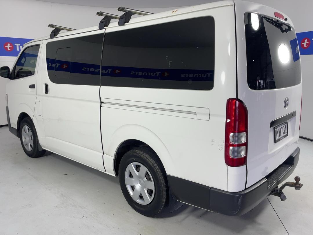 Photo '5' of Toyota Hiace