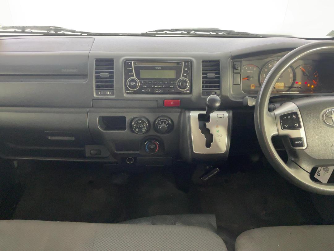 Photo '18' of Toyota Hiace