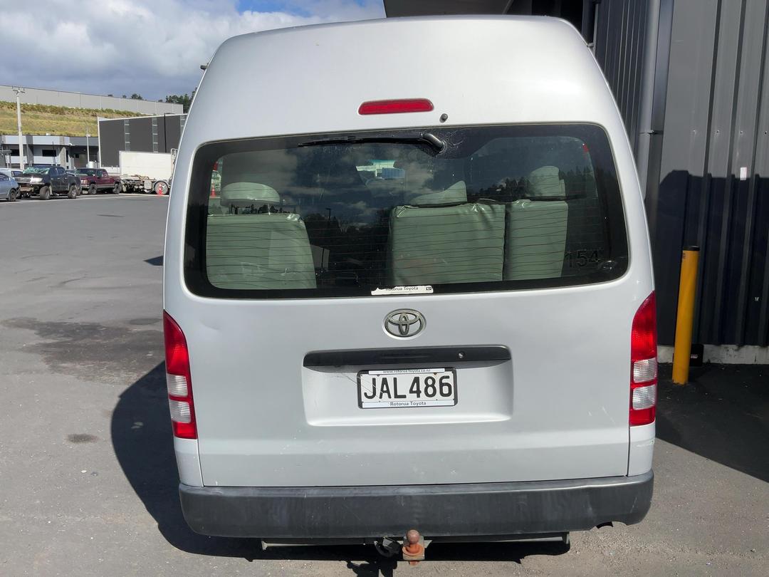 Photo '7' of Toyota Hiace Minibus TD Photo '7' of Toyota Hiace Minibus TD