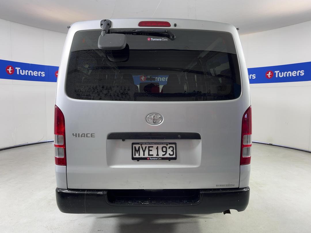 Photo '6' of Toyota Hiace