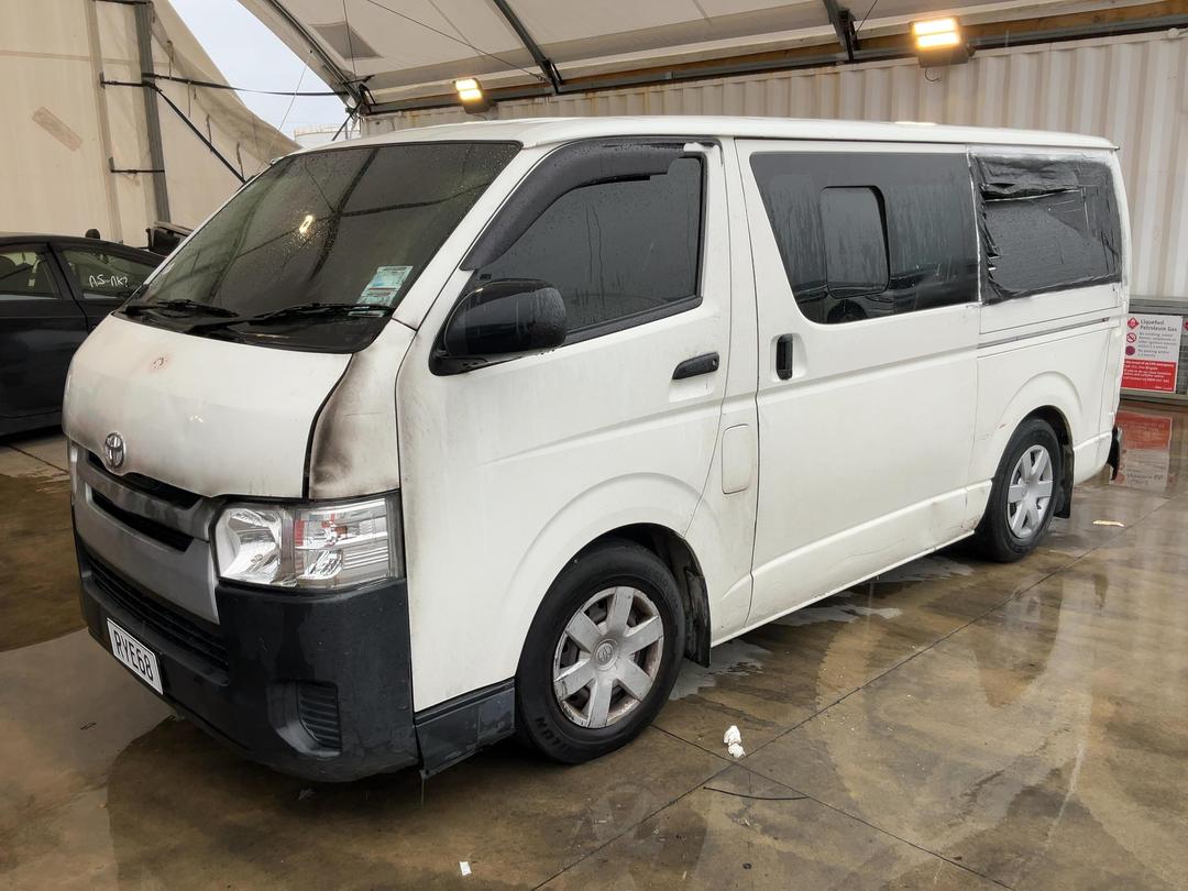 Photo '4' of Toyota Hiace ZL TD Photo '4' of Toyota Hiace ZL TD