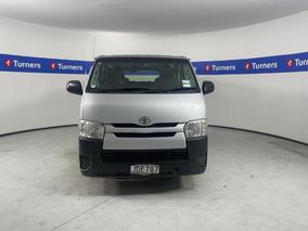 Photo '2' of Toyota Hiace