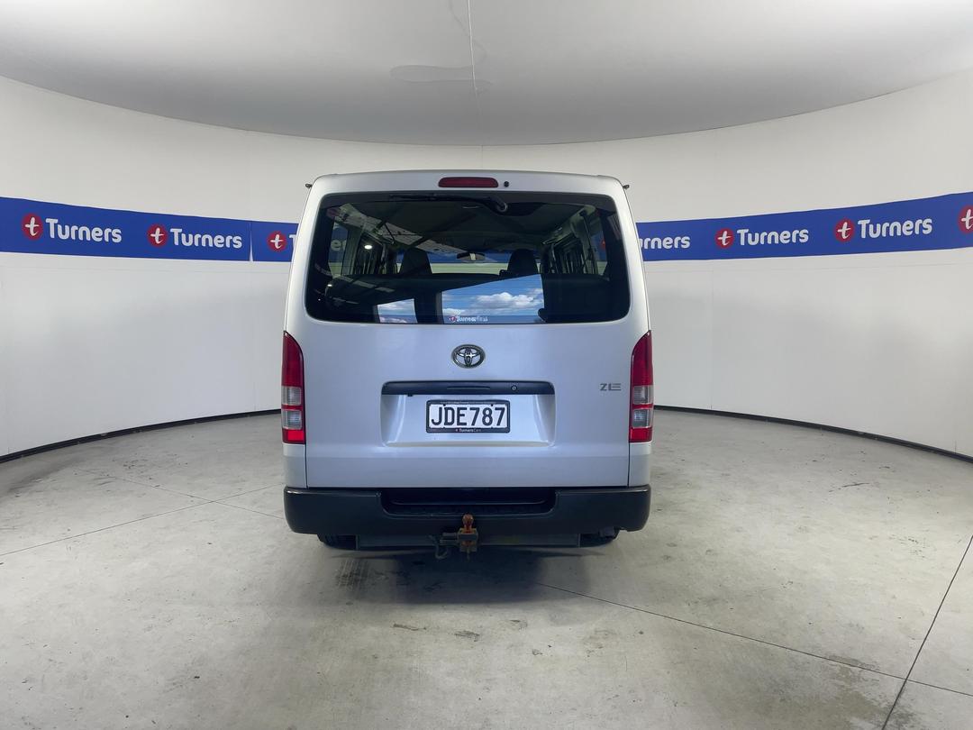Photo '6' of Toyota Hiace