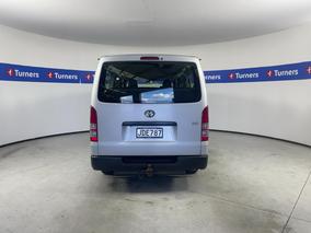 Photo '6' of Toyota Hiace