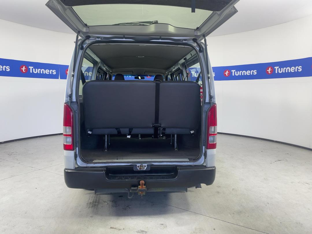 Photo '14' of Toyota Hiace