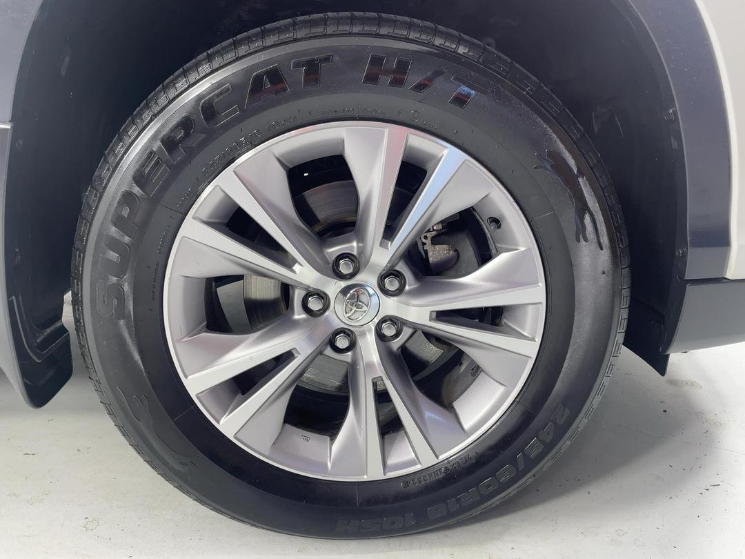 Photo '9' of Toyota Highlander