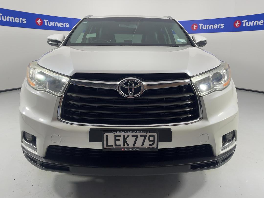 Photo '2' of Toyota Highlander