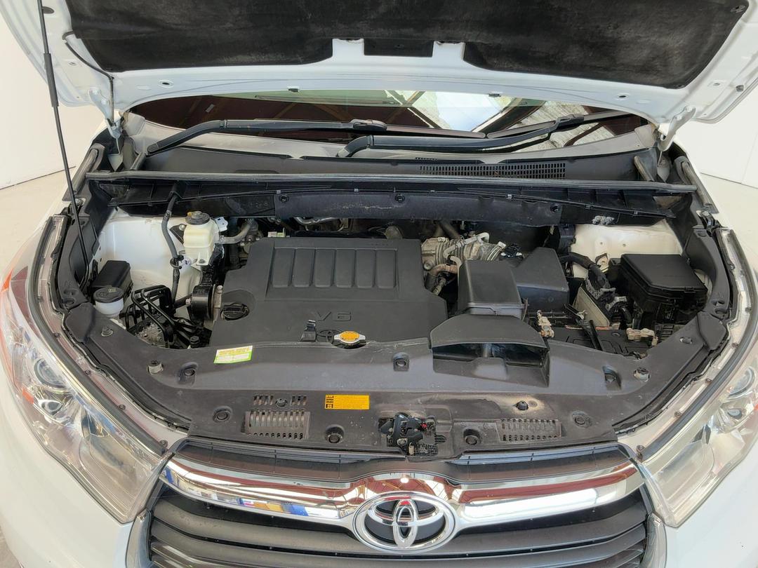 Photo '13' of Toyota Highlander