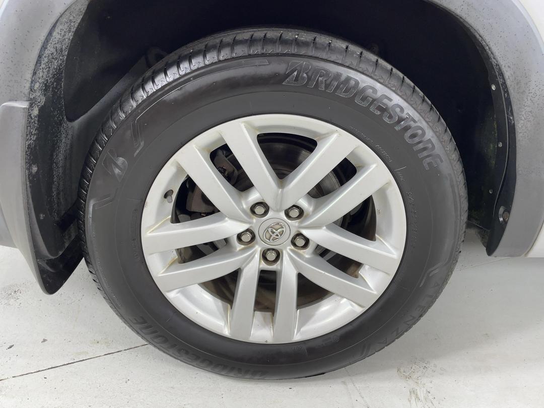 Photo '12' of Toyota Highlander